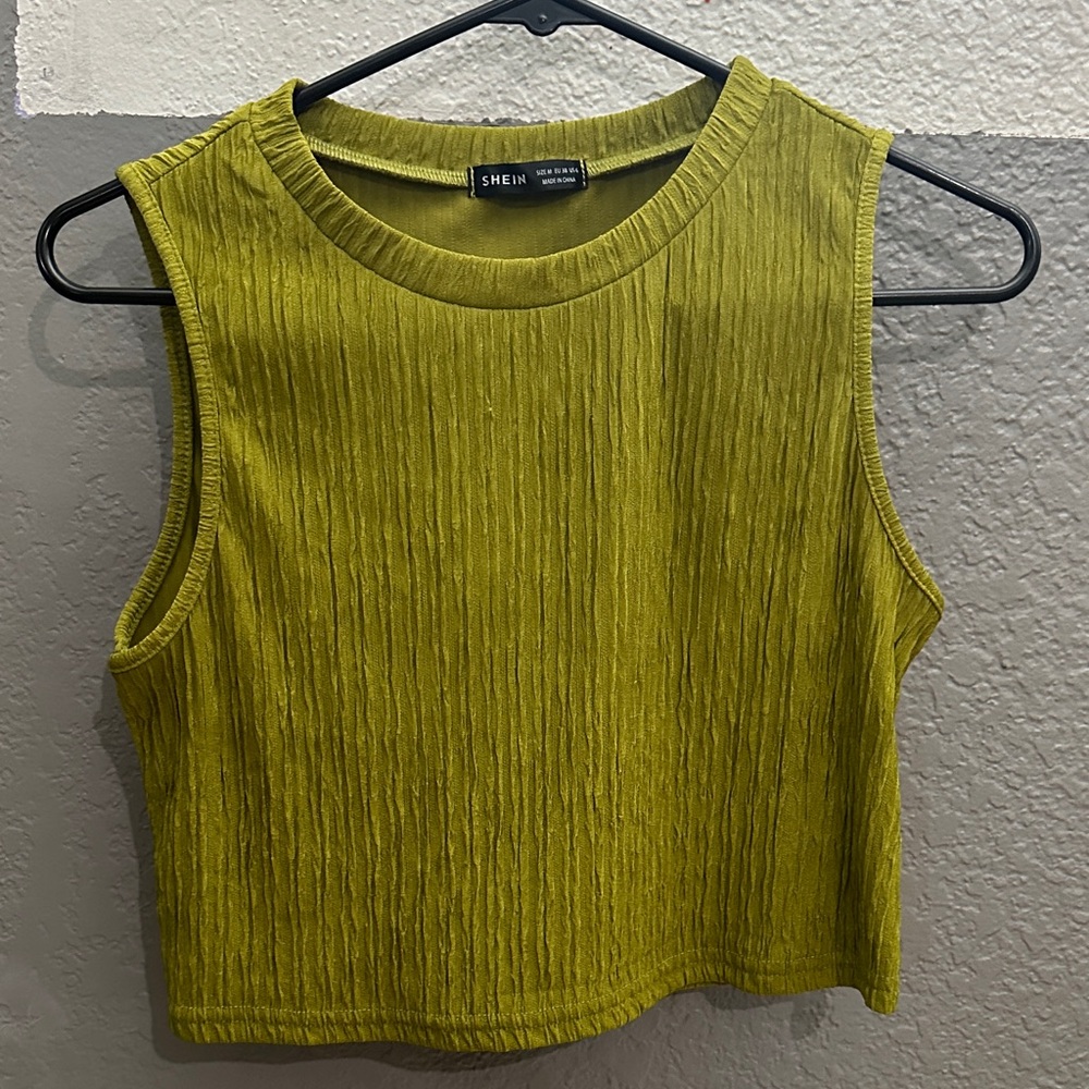 SHEIN Olive Textured Sleeveless Crop Top